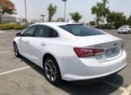 CHEVROLET MALIBU White